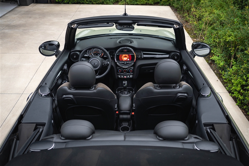 Mini Cooper S Cabrio met JCW Pack